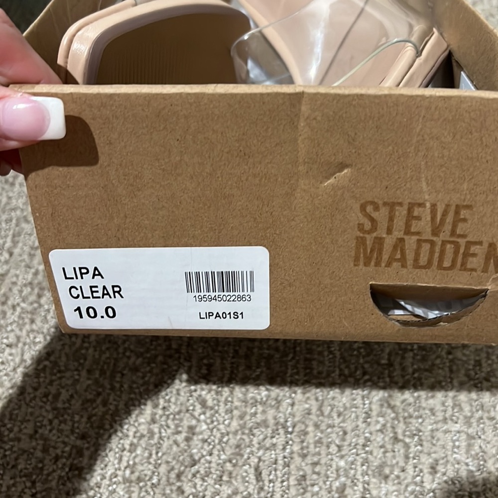 Heels - Picture 3 of 4